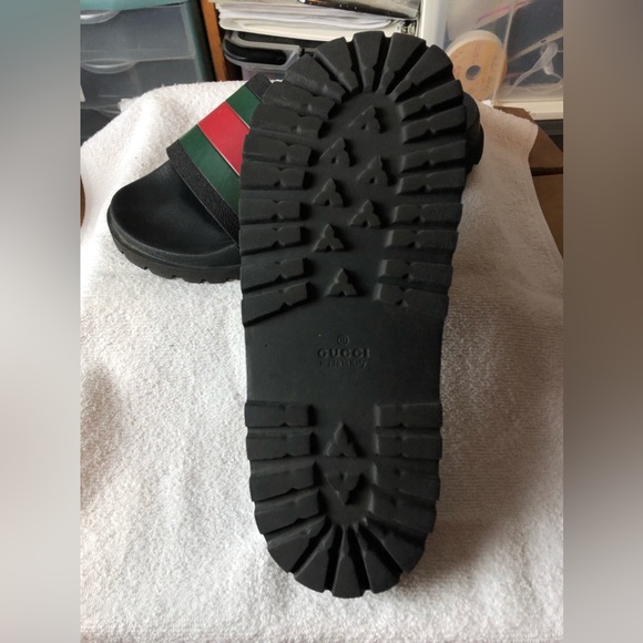 Gucci Men’s Web Rubber Slides - Picture 2 of 6